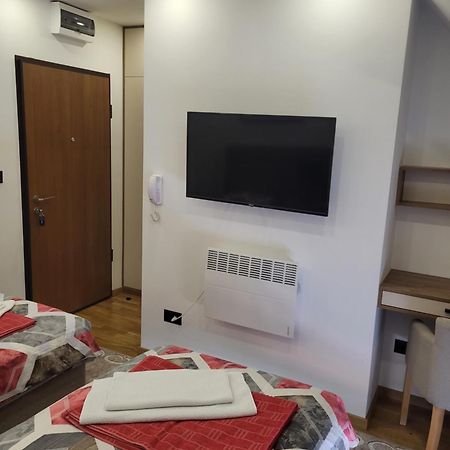 Lux Apartmani Bajova ツェティニェ エクステリア 写真