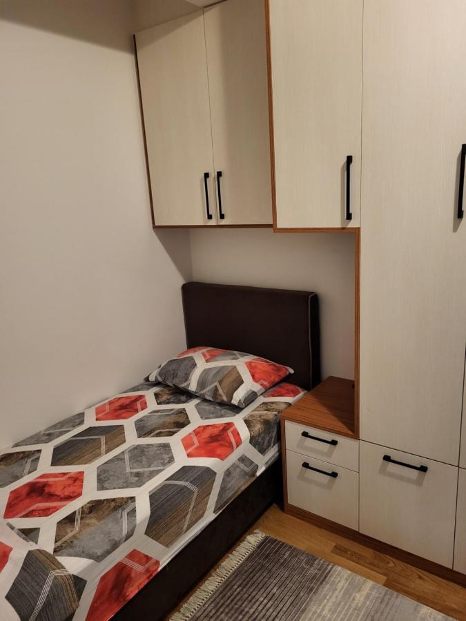 Lux Apartmani Bajova ツェティニェ エクステリア 写真
